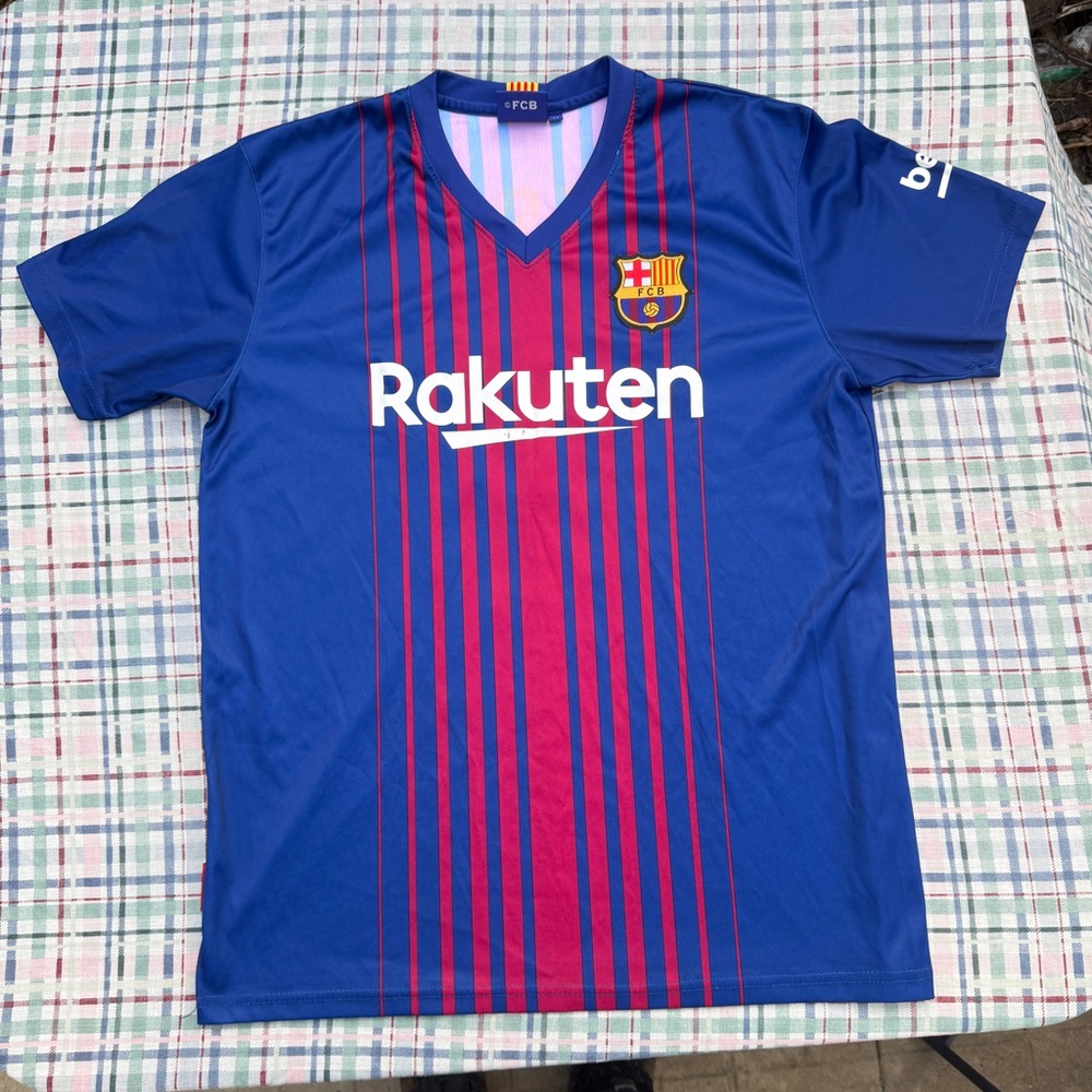 MENS LIONEL MESSI 10 FC BARCELONA  SOCCER JERSEY
Size M